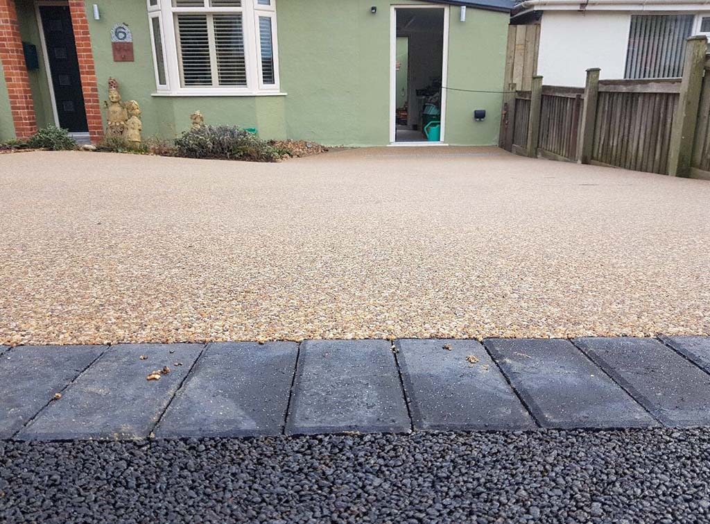 5 Advantages Of A Resin Bound Driveway